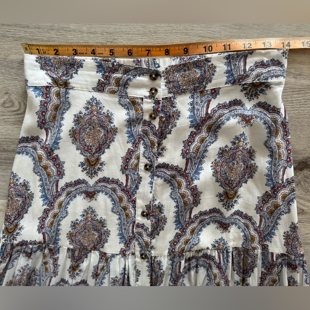 H&M Cream & Floral Paisley Print Boho Festival Long Tiered Flowy Maxi Skirt Sz 6 - Picture 9 of 9